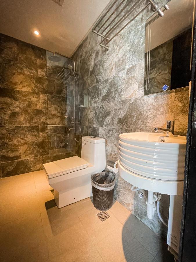 Navarro Hotel Катиклан Экстерьер фото
