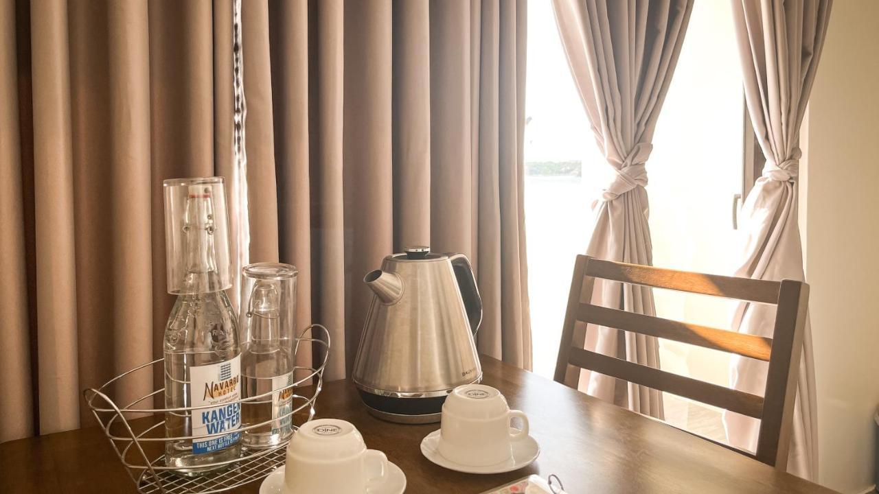 Navarro Hotel Катиклан Экстерьер фото