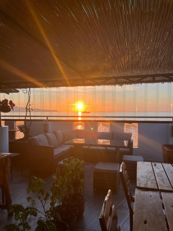Navarro Hotel Катиклан Экстерьер фото
